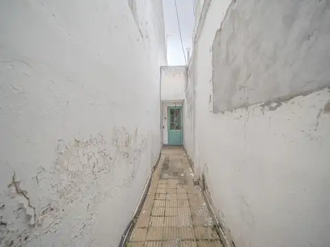 VENTA CASA A RECICLAR LOTE 525 MTS ITUZAINGO