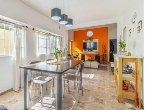 Depto Tipo Casa en Venta de 2 dormitorios