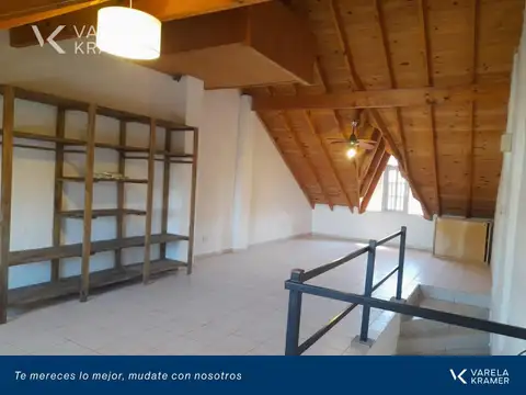 Casa 4 ambientes con 2 baños