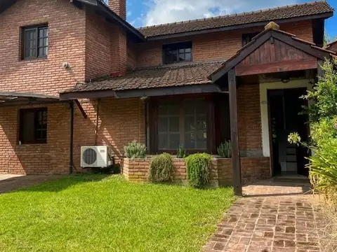 Casa en Alquiler de 4 dormitorios