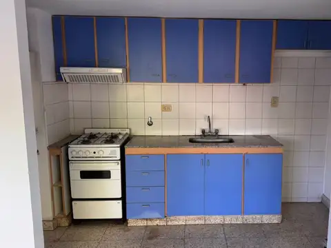 Leandro N. Alem 3200, Piso 01