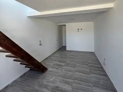 Depto Tipo Casa en Venta de 1 dormitorio