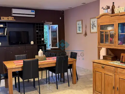 VENTA – CASA 4 DORMITORIOS - SINSACATE