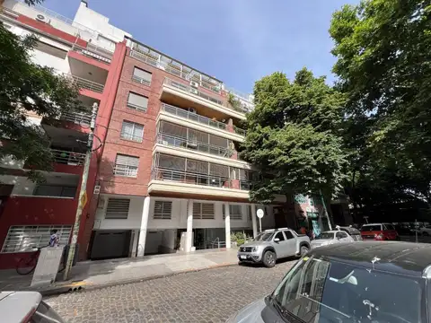 DEPARTAMENTO 3 AMB AL FRENTE EN 1º PISO COCH Y BAULERA