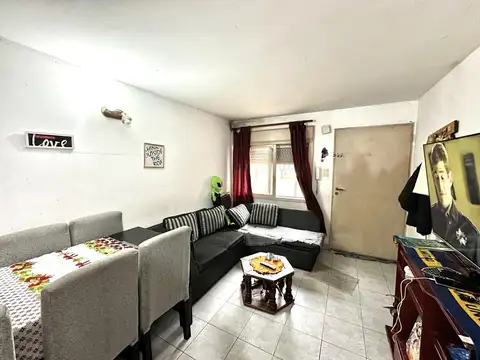 Departamento en Venta de 2 ambientes. Complejo con parque verde propio - Centro Campana