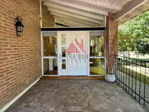 Casa en Venta con 4 cocheras