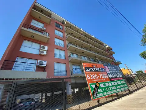 Av. Presidente Peron al 1700 Piso 6 Dpto J