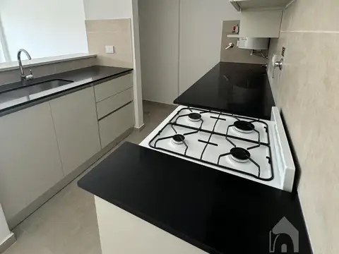Departamento en Alquiler en La Plata, $ 550.000
