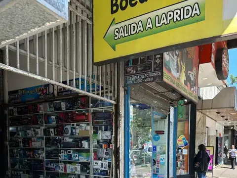 Local en centro de Lomas de Zamora - Boedo 266