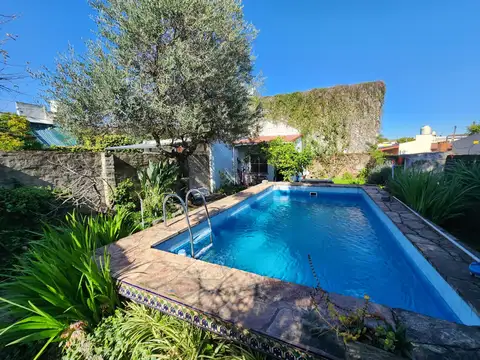 Casa en Venta en Villa Lynch, USD 120.000