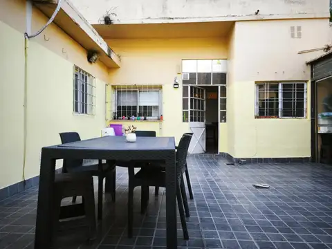 Depto Tipo Casa en Venta 50 años