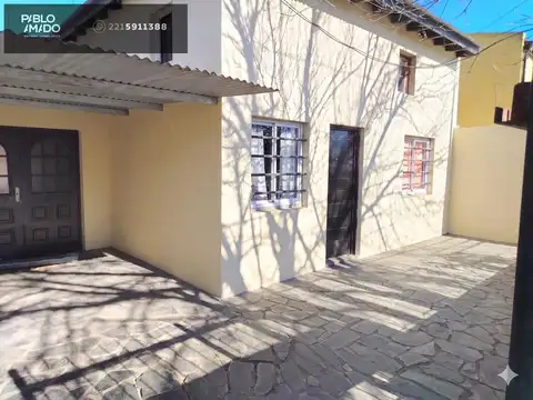 Casa en Venta con 1 cochera
