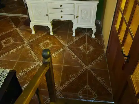 Casa en Venta con 4 cocheras