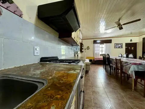 Casa 3 ambientes con 1 baño