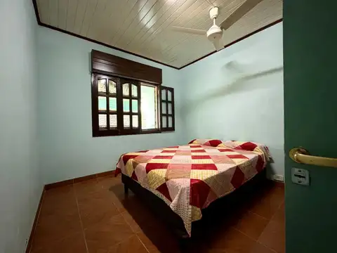 SE VENDE CASA CON 2 DORMITORIOS - RQTA.