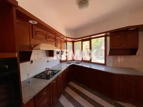 Casa en Alquiler de 5 dormitorios