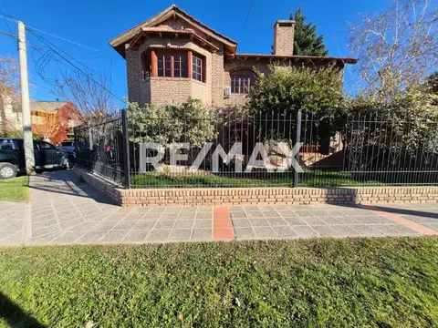 Alquiler Casa 5 dormitorios | Aurelio Garcia 3415