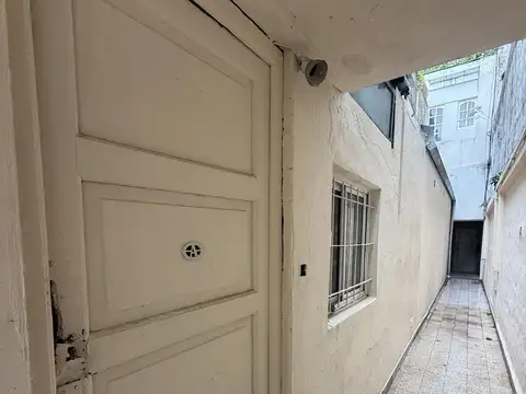 Eleodoro Lobos al 700