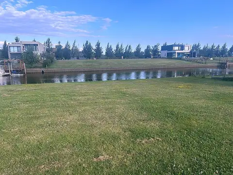 VENTA LOTE DE 945M2 CON SALIDA AL RIO EN BARRIO PRIVADO EL NAUDIR AGUAS PRIVADAS  ESCOBAR