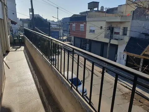 VENTA DEPARTAMENTO 4 AMBIENTES EN CASEROS