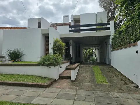 Casa 2 ambientes con 1 baño