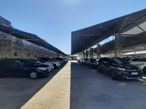 Playa de estacionamiento a la venta