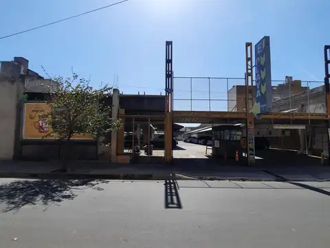 Playa de estacionamiento a la venta