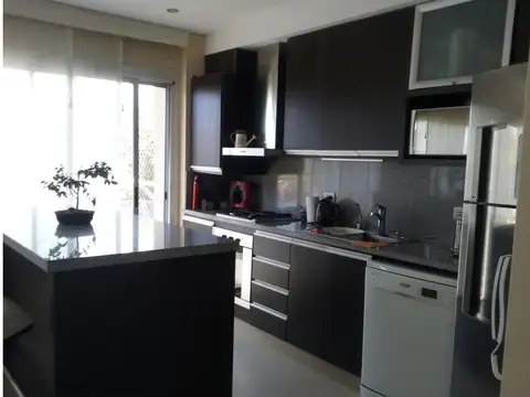 Departamento 4 ambientes con 3 baños