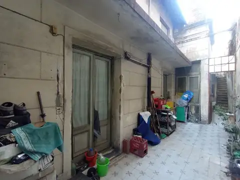 Casa 6 amb c/Dep c/ Local - A Reciclar y Ampliar