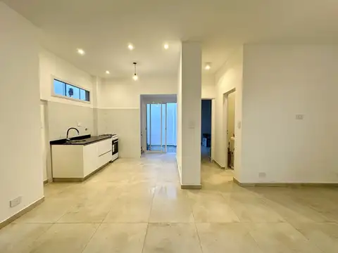 Depto Tipo Casa en Alquiler en Villa del Parque, $ 1.500.000