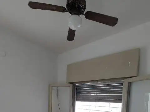 Depto Tipo Casa en Alquiler 40 años