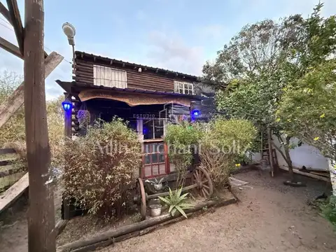 Casa en Venta con 2 cocheras