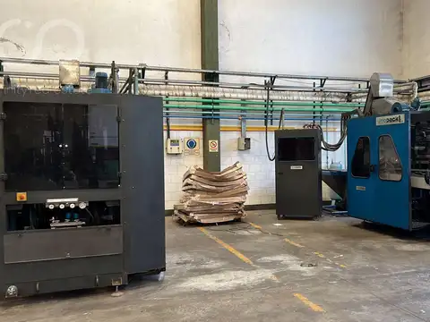 Local en Venta en Valentin Alsina, USD 2.800.000