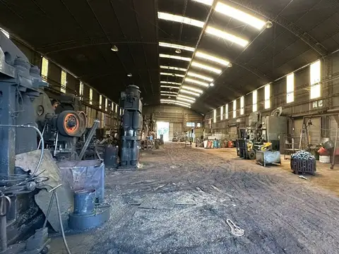 VENTA EMPRESA METALURGICA - GALPON - GRUA - GAS