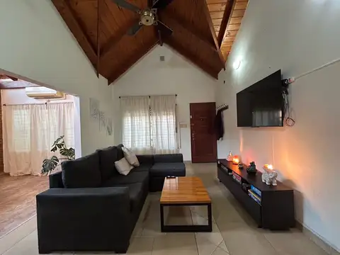 Venta Casa Tres Dormitorios Funes
