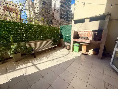 VENTA DEPARTAMENTO 3 AMBIENTES CON PATIO Y PARRILLA - CABALLITO