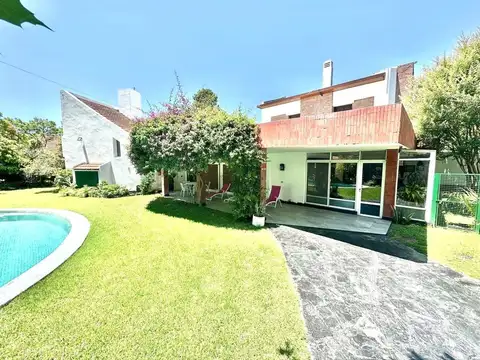 Venta Casa 5 ambientes Pileta Parrilla San Isidro