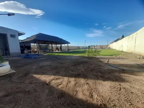 VENTA QUINCHO CON PILETA COLONIA SEGOVIA