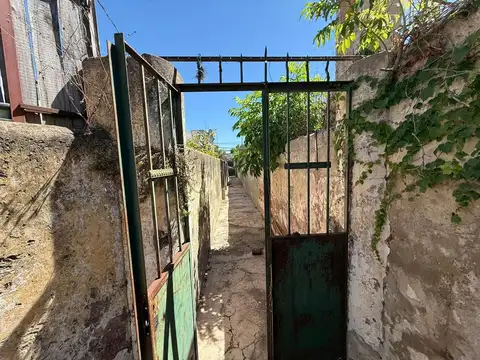 CASA EN VENTA EN PERGAMINO A REFACCIONAR