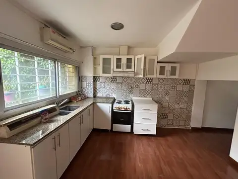 Depto Tipo Casa en Alquiler en Haedo, $ 1.500.000