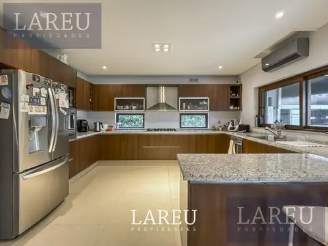 Casa en Venta de 5 dormitorios