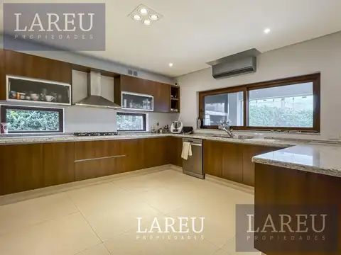 Casa en Venta de 5 dormitorios