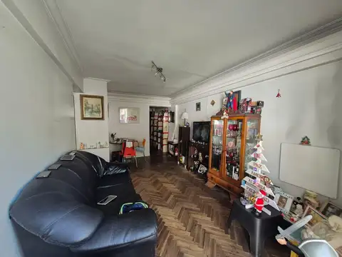 UNICO 3 AMB PB CFTE C/ JARDIN - 160 m2