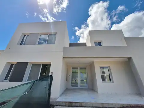 Casa en alquiler en el Canton , Norte, Escobar - 7 Ambientes