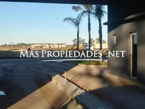 Venta Terreno / Lote interno en Lagos De Canning 2 100