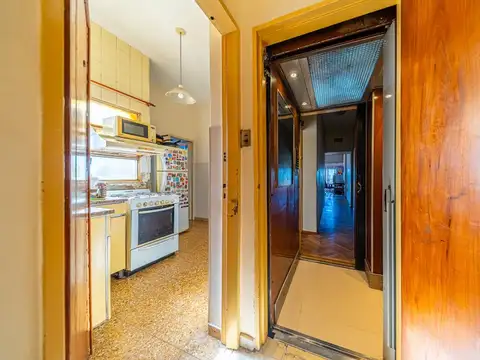 Departamento 5 ambientes con 2 baños