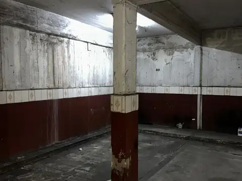 ALQUILER COCHERA CUBIERTA BELGRANO CENTRO