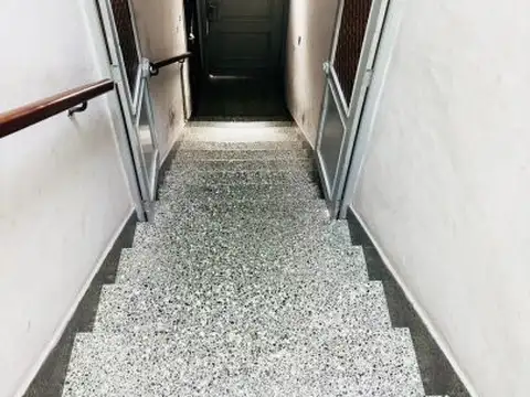 Mom 3300