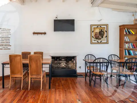 Casa 14 ambientes con 9 baños