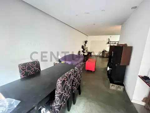 SE ALQUILA CASA + DEPÓSITO EN VILLA DEVOTO
